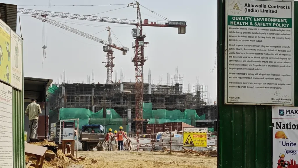 Max Hospital Sector 56 Gurgaon construction by Ahluwalia
